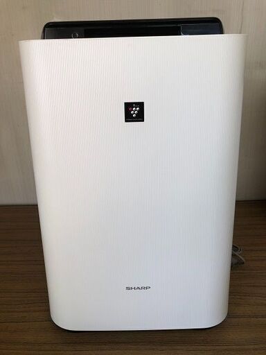 ⑦【鹿児島市リサイクルショップスターズ吉野店】【中古】SHARP シャープ 加湿空気清浄機 KC-E70-W- プラズマクラスター 空調 家電 加湿器 空気清浄機 ホワイト 2016年製