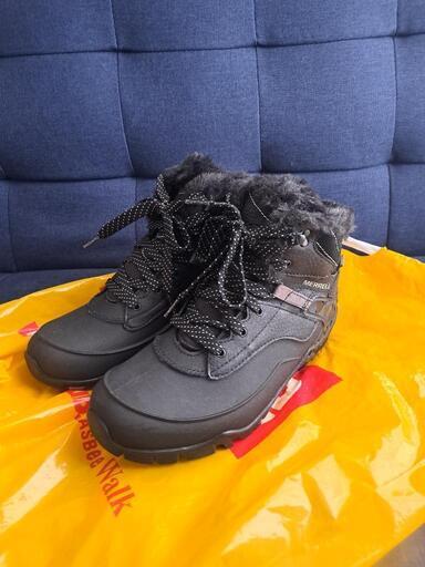 ほぼ新品 MERRELL スノーブーツ トレッキングブーツ