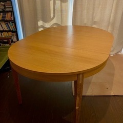 IKEA ダイニングテーブル（伸縮式）