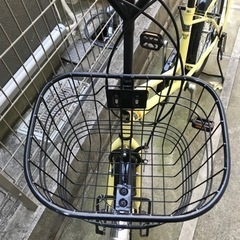 更に値下げ‼️【定価の半額】おまけ付き　自転車　ミニベロ　ギア6段　20インチ　カゴ　荷台　使用頻度少なめ