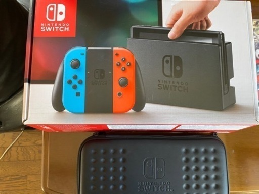 ［取引中］Nintendo Switch  ケース付き