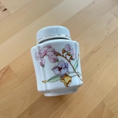 お花と蝶のアンティーク小瓶 ★陶器製★