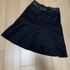 NATURAL BEAUTY BASIC 黒　スカート　XS