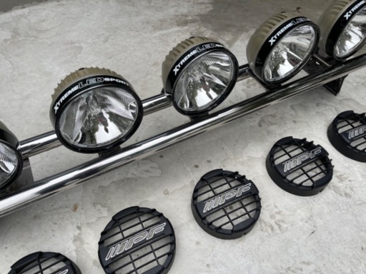 ルーフライトバー　ルーフバー　IPF LED  ランクル　四駆