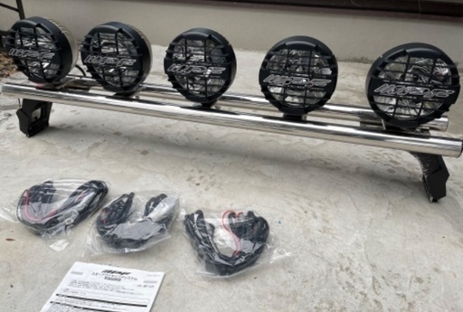 ルーフライトバー　ルーフバー　IPF LED  ランクル　四駆