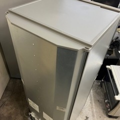 万代店 2022年製☆美品 中古☆AQUA 126L 耐熱100°C