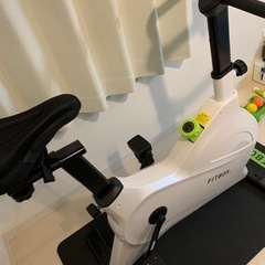 FITBOX LITE WHITE エアロバイク