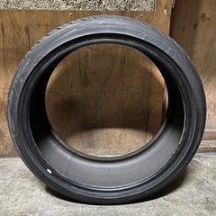245/35r21  ヨコハマ　エイビット