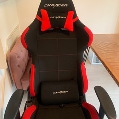 【ゲーミングチェアDxracer（1年未満・美品・正規品）】