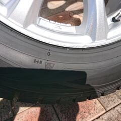 値下げして、スタッドレスタイヤ譲ります。