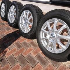 値下げして、スタッドレスタイヤ譲ります。