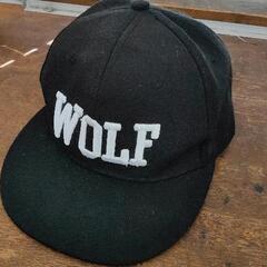 1104-047 WOLFロゴ入り　キャップ　帽子　サイズ調整可能