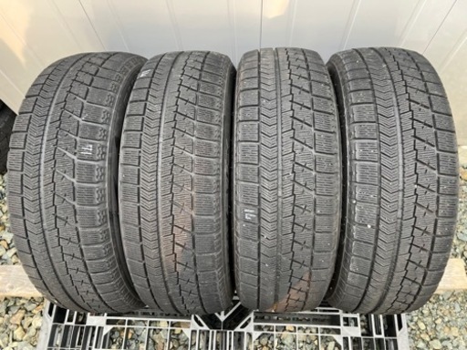 2015年式 冬タイヤ 195/65R15 BLIZZAK VRX セレナ4本