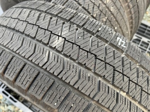 72）ヴォクシー ノア セレナ プリウス195/65R15 ブリヂストン 