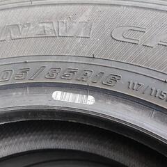 スタッドレスタイヤ205/85 R 16 117/115