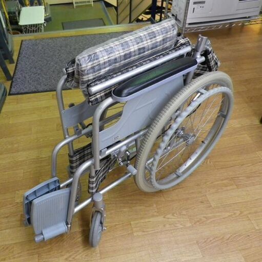 幸和製作所/TacaoF】 ハンドブレーキ付き 自走式車椅子 B-31 [自