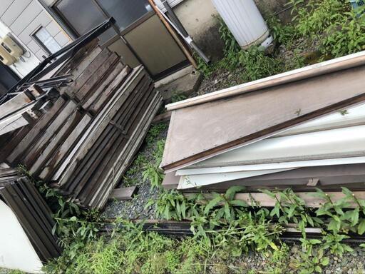 価格は現物確認後に相談】プレハブ小屋、解体済み、組み立てできる方