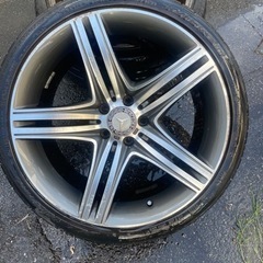 アルミホイール　タイヤ　ベンツ
