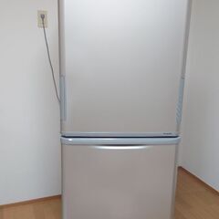 【期間限定 11/13までに引取】シャープ 冷蔵庫 両開き 35...