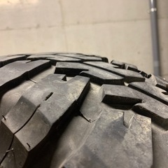 ミッキートンプソン139.7 6hタイヤサイズ265/75/16