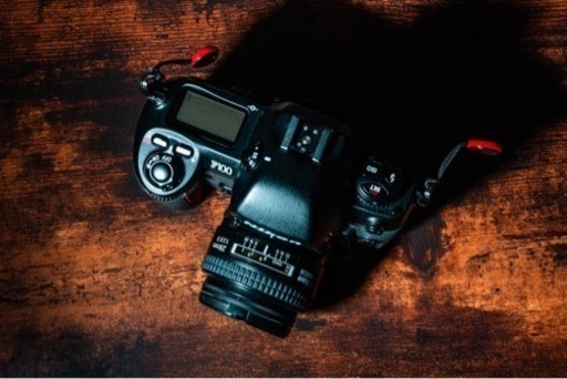 フィルム一眼レフカメラ Nikon F100