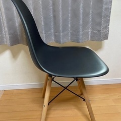 デザインチェアー　椅子　