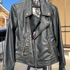 👩‍🦰 ジャケット黒　レディース 服・ジャンパー