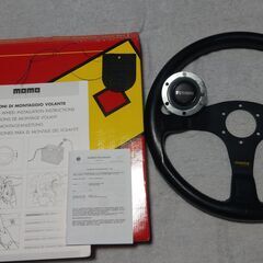 MOMO ステアリング TUNER BLACK 35Φ 箱つき