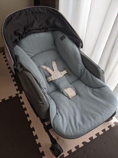 美品】コンビ ホワイトレーベル ネムリラ AUTO SWING BEDi Long