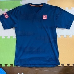 UNIQLO テニスVネックTシャツ S②