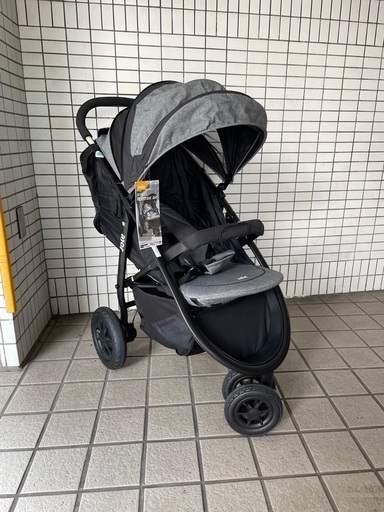 『a』ほぼ新品　Joie 二人乗り　ダブルベビーカー ブラック Joie 2人乗りベビーカー バーシティ（エクリプス）」について