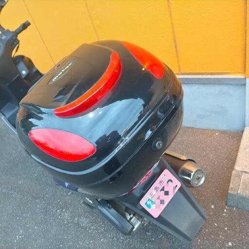 バイク屋さんで整備された希少プジョー サムアップ125cc