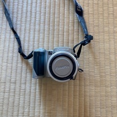 ジャンク　FUJIFILM FinePix 4900Z