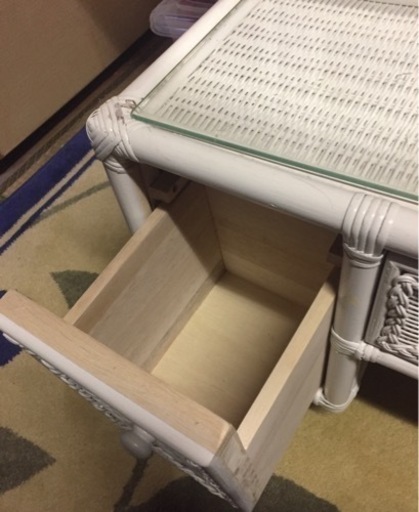 超美品　ホワイトラタン　ドレッサー　家具　化粧台