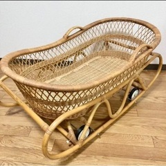 ラタン　ゆりかご　籐　ベビーベッド　ヴィンテージ
