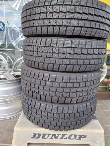 ダンロップ VW01 205/60R16 中古スタッドレスタイヤ 4本セット 工賃込み