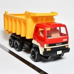 大型ダンプカー