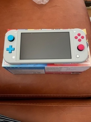 任天堂Switch right
