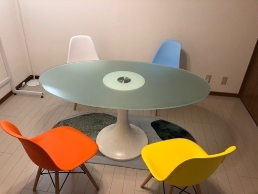 希少！　イタリア製　楕円形テーブル、イス✖️4セット！