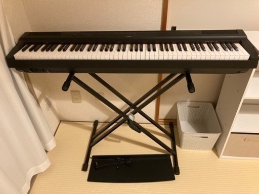 電子ピアノ YAMAHA P-125（スタンド付）　八王子市の引き取り限定