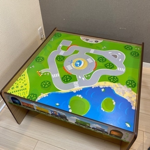 子供用　木製テーブル