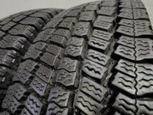 TOYO DELVEX M934 195/85R15 113/111N LT 15インチ ライトトラック用 スタッドレス 2本 20年製 バリ溝 アトラス等　(TG816)クレジットカード QRコード決済可能