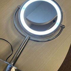 【ネット決済】ライト付きの鏡