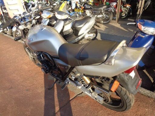 NO.4524 CB400SF 水冷4サイクルDOHC16バルブ4気筒