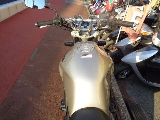 NO.4524 CB400SF 水冷4サイクルDOHC16バルブ4気筒