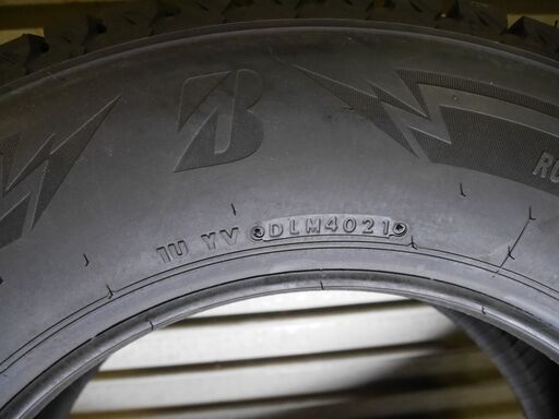 ジムニー デリカ 2021年製 4本 ブリヂストン 215/70R16 100Q BLIZZAK