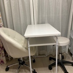 ネイルテーブル、椅子セット