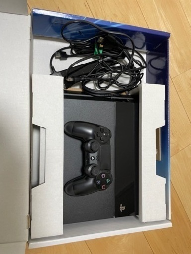 Amazon.co.jp: Playstation 4 First Limited Pack with