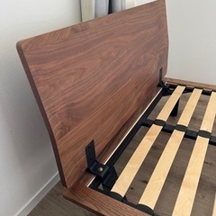 無印良品　セミダブル　ベッドフレーム　ヘッドボード付き　ウォールナット