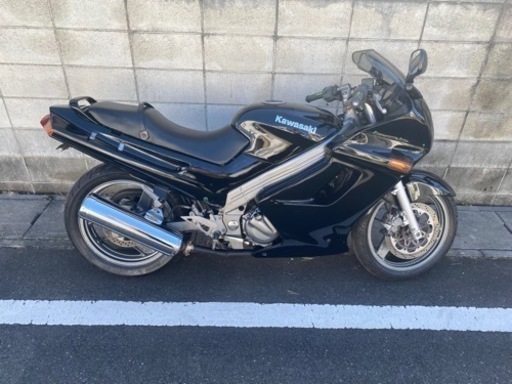 【カワサキ】ZZR250  始動確認済み　書類　鍵有り　そこそこメンテしました